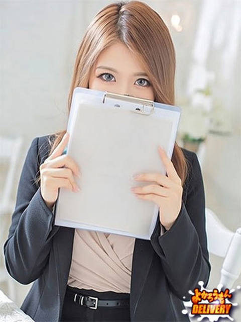 よかろうもんグループ　50分1万円で遊べる ゆり　撮影可能ドMで潮吹き絶叫系