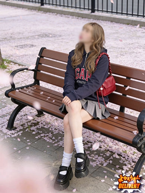 よかろうもんグループ　50分1万円で遊べる みお　未経験素人母乳でちゃう？