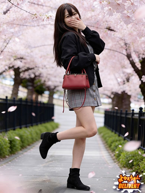 よかろうもんグループ　50分1万円で遊べる ゆあち　潮吹きアイドル